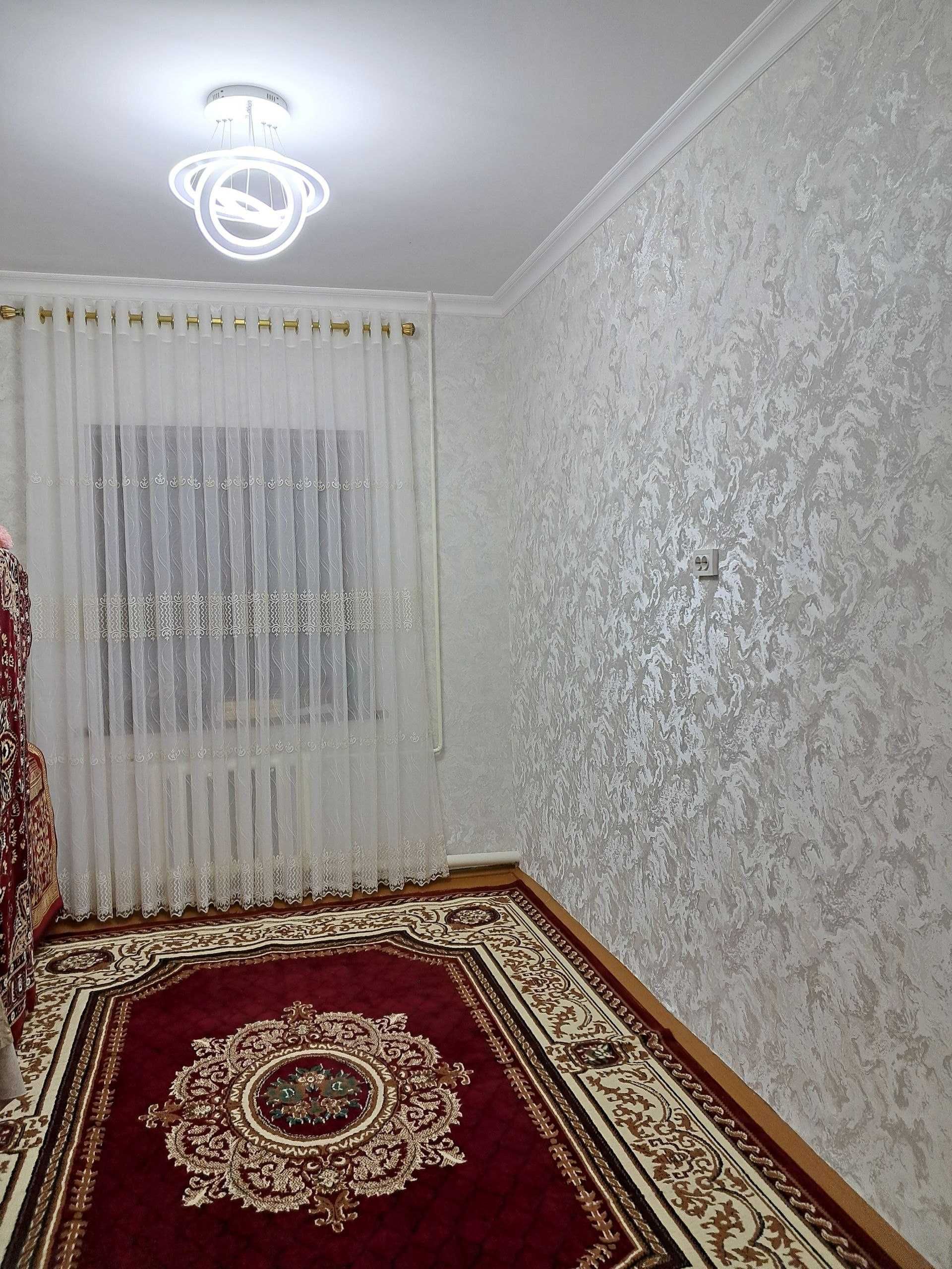 Эски автовакзал 3,5 сотик барча кулайликларга эга участка сотилади