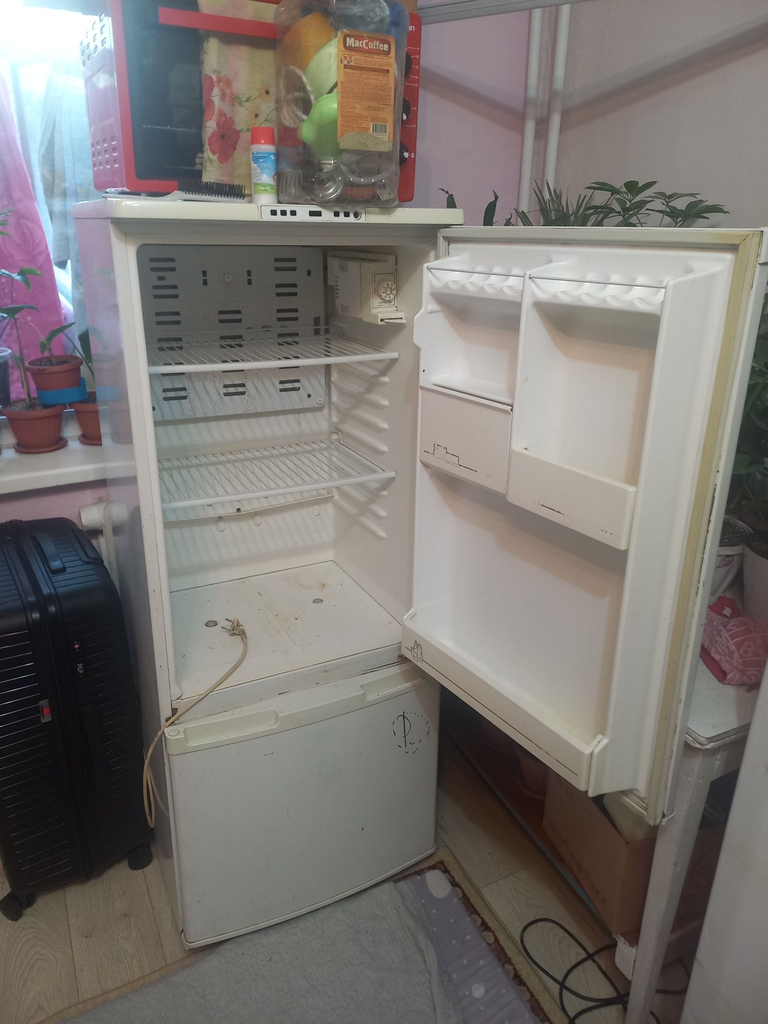 Продается холодильник в хорошем состояний