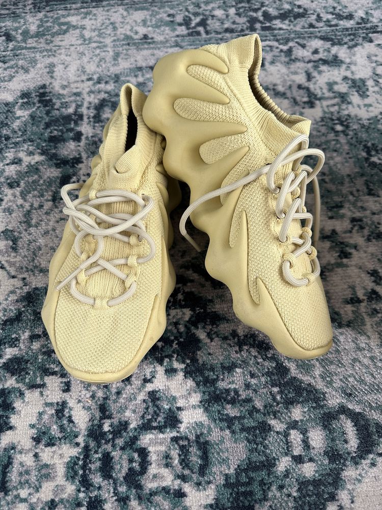 Yeezy 450, marimea 42, Sulfur