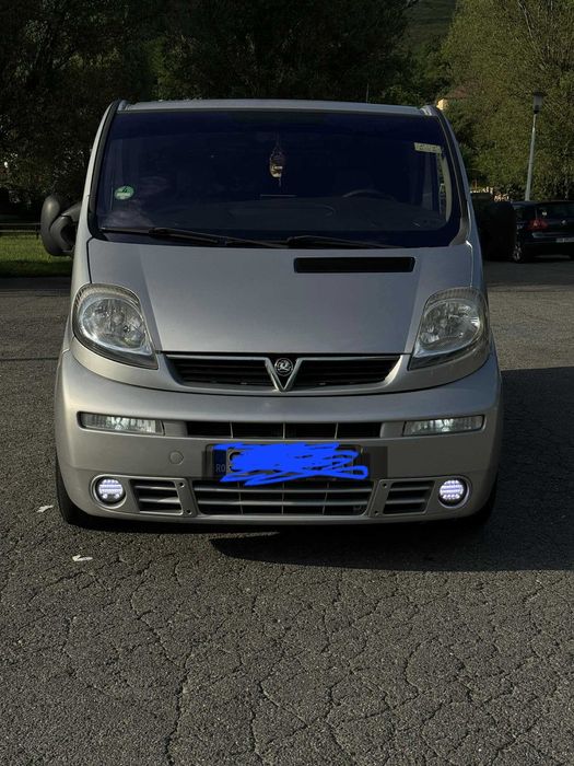 Opel Vivaro Life(westfalia) ,7 locuri ,2,5 Diesel