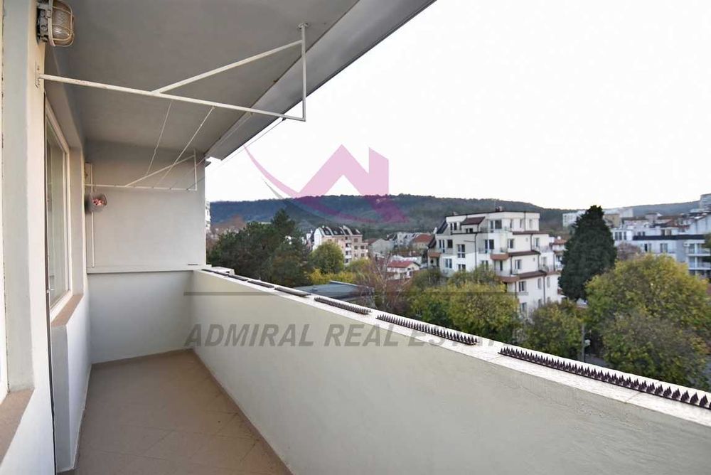 Тристаен -обзаведен -Аспарухово