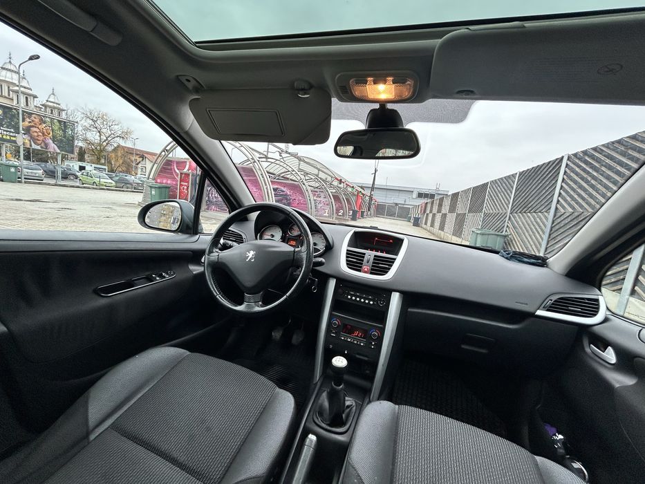 Peugeot 207SW / 1.6HDI / 2013