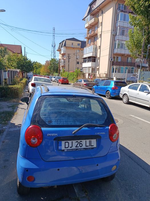 Vând Chevrolet spark
