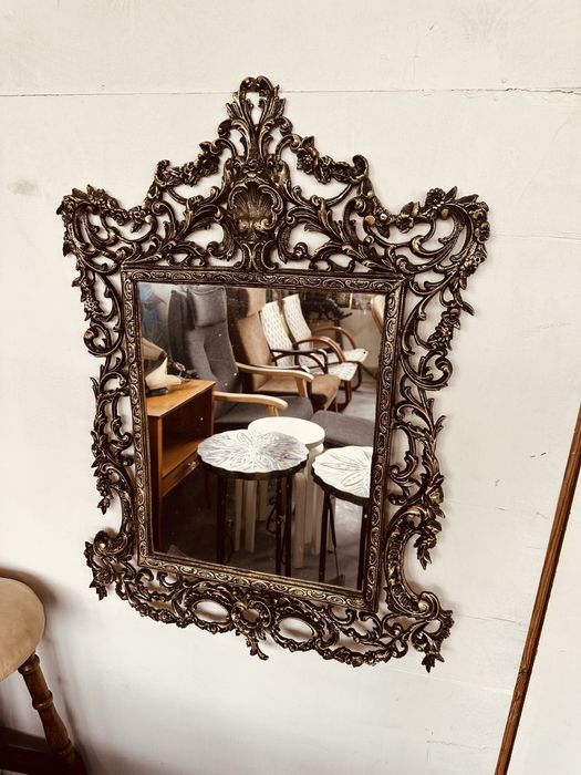 Ретро огледало в бароков стил