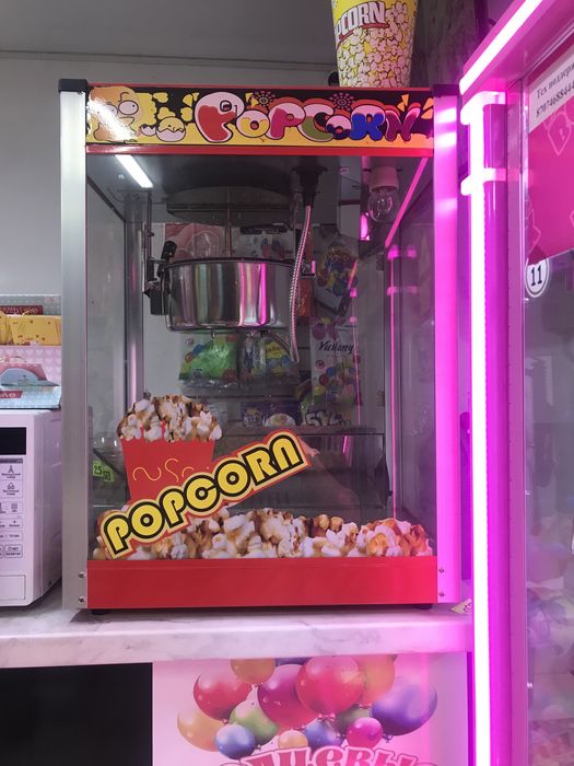 Продам аппарат для попкорна. Пользовались пару раз . Все работает