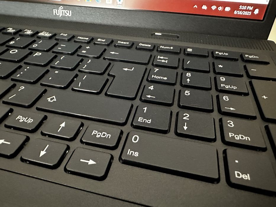NOU Laptop Fujitsu Lifebook A3510 i5 Gen 10, 8GB DDR4, Nou