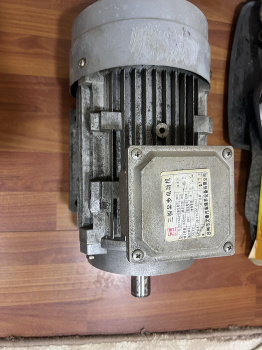 Двигатель 380 новый не пользованный 1430 об/мин, 3 кв