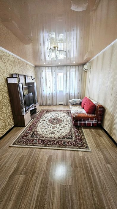 продам 2 ух ком квартиру в центре