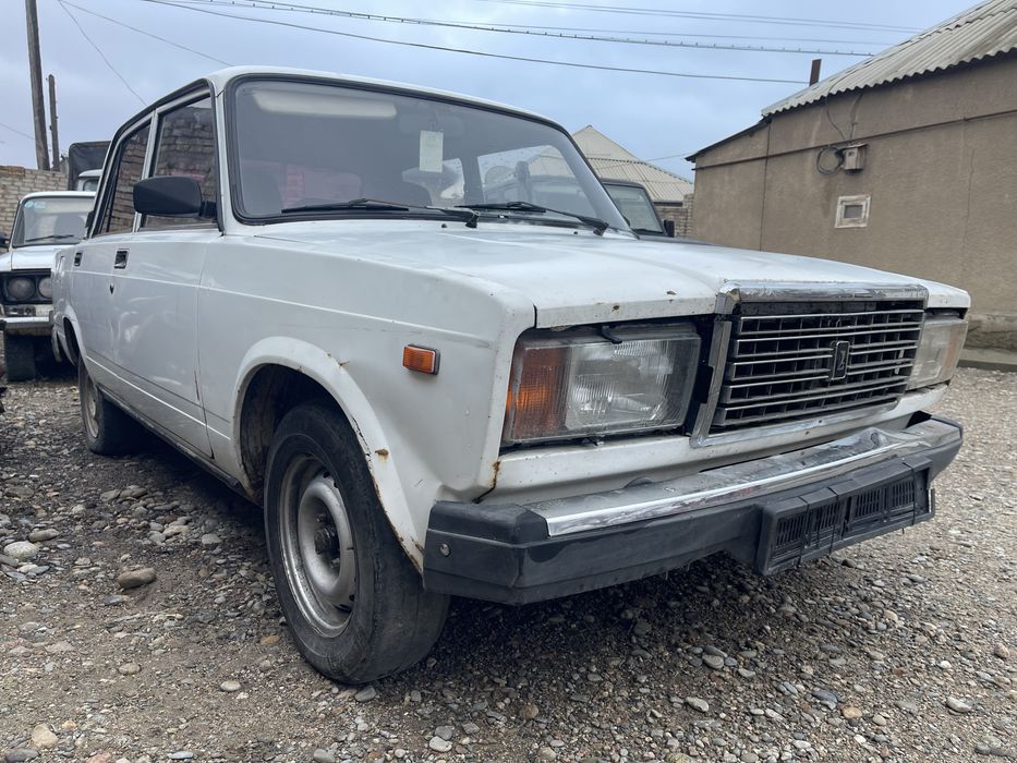 Продам ВАЗ 2107  инжектор