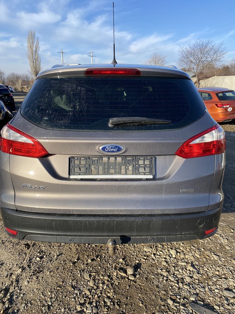 Geam ușă dreapta față Ford Focus 3