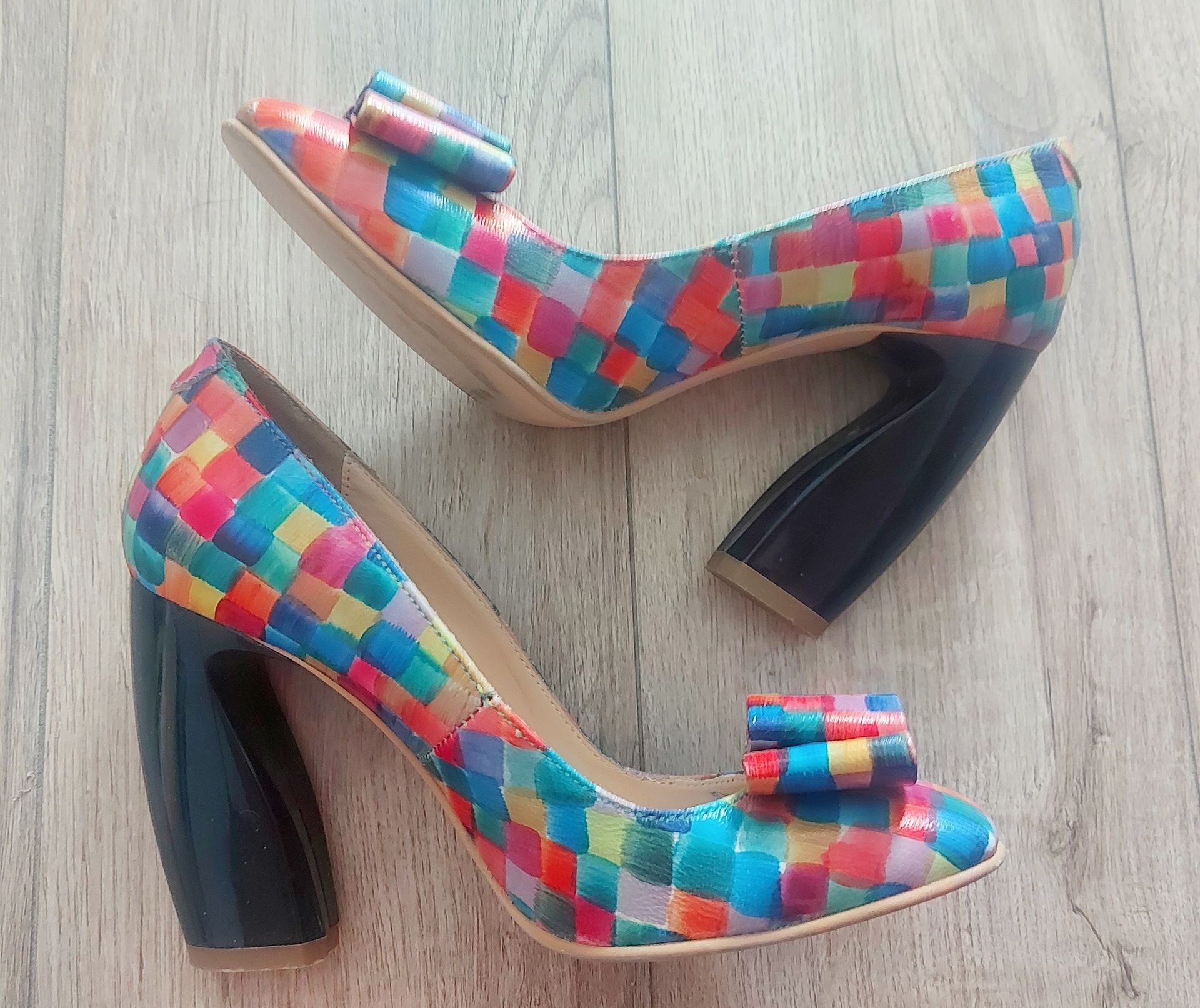Pantofi piele multicolori