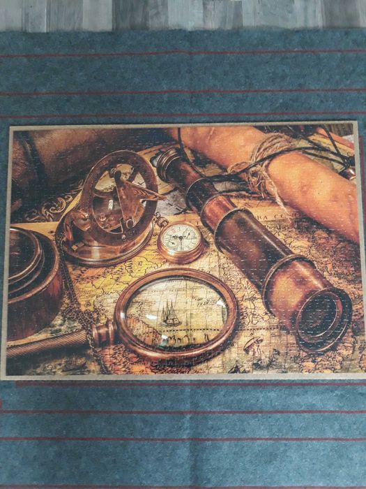 Два пъзела на "NOVA  PUZZEL"  и един на "ВРЕТЕНО".