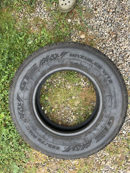 Anvelope de iarna 225/75/16 C