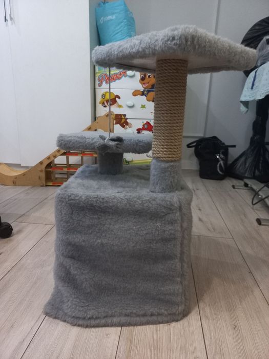 Кошкин дом с когтеточкой