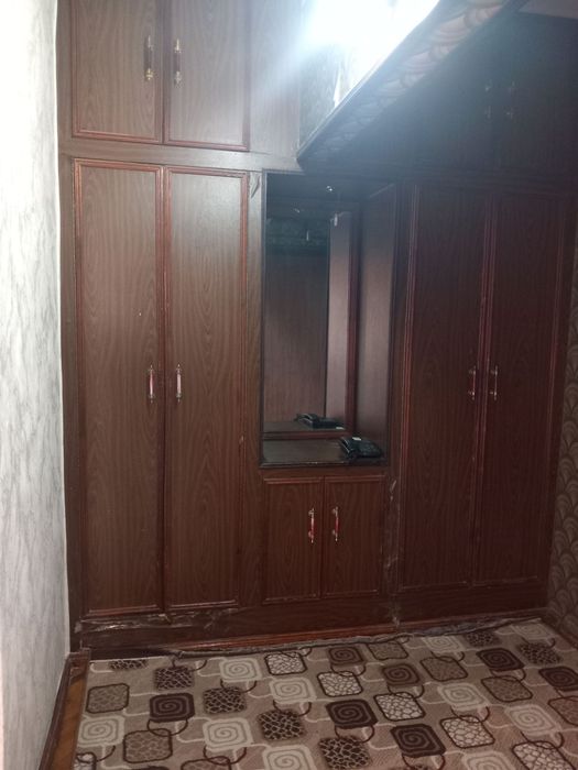 Олмазор тумани мас.Олимпия педиатрия ёнида 2хона 4этаж 5этажли дом сот