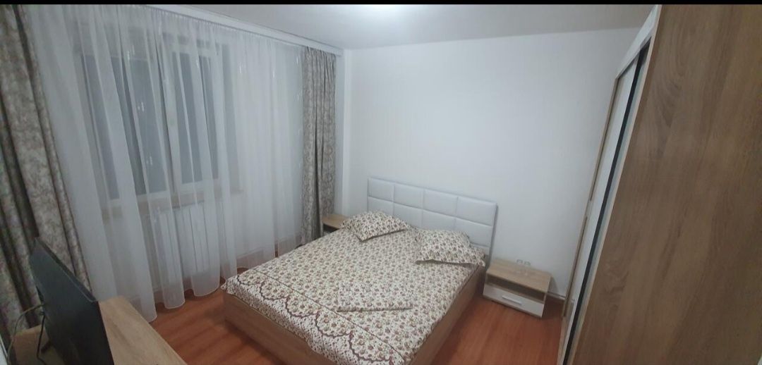 Cazare / Apartament de inchiriat cu 4 camere, 100m2