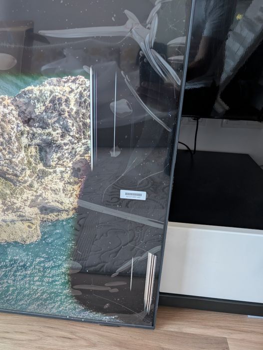 Televizor Samsung 4k ecran spart