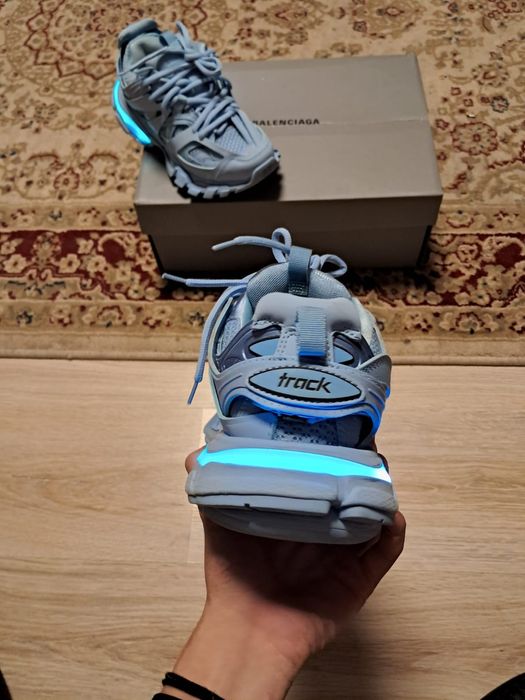 Balenciaga track led