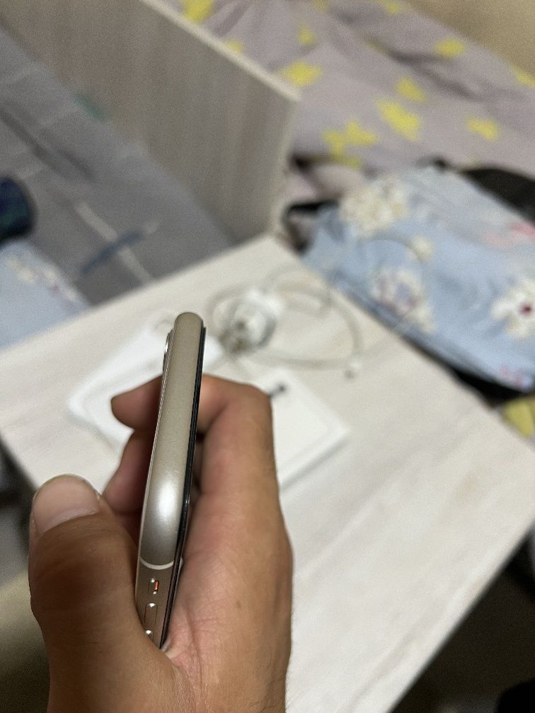 IPHONE 11 Srochni sotiladi