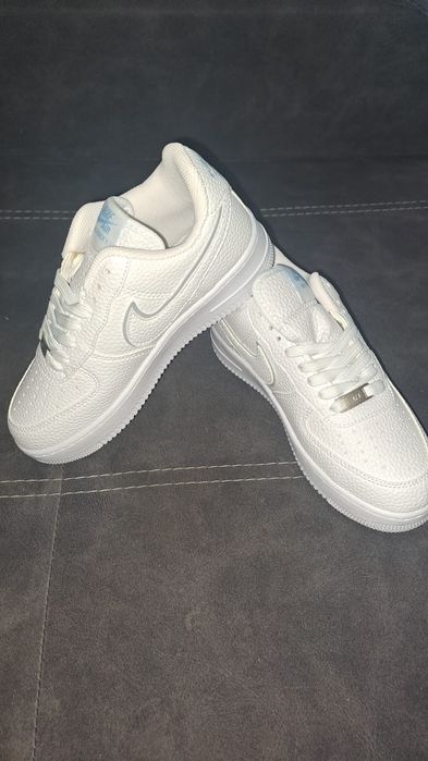 Oferta adidași Nike Air Force noi cu eticheta