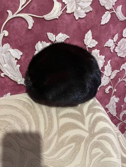 Продам шубы норковую, мутоновую