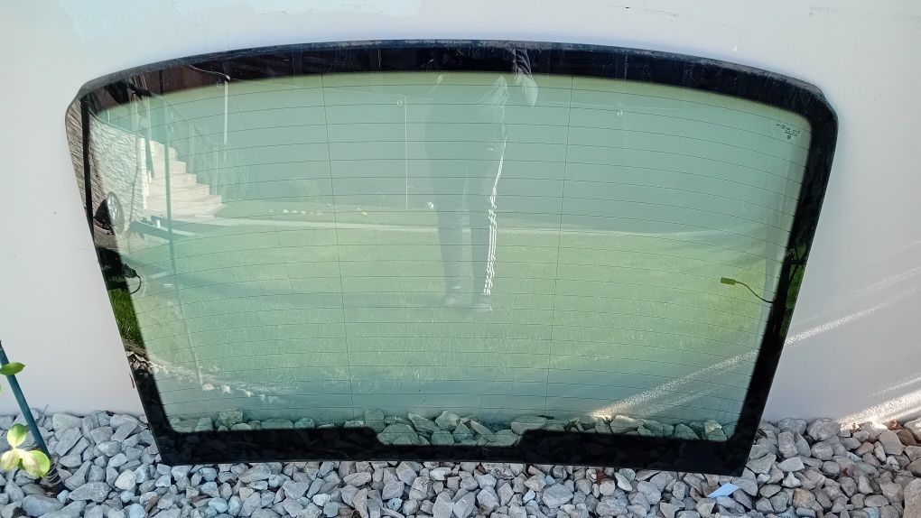 Luneta spate Passat b6 limuzina