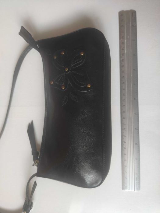 Geanta piele accesoriu moda anii 90