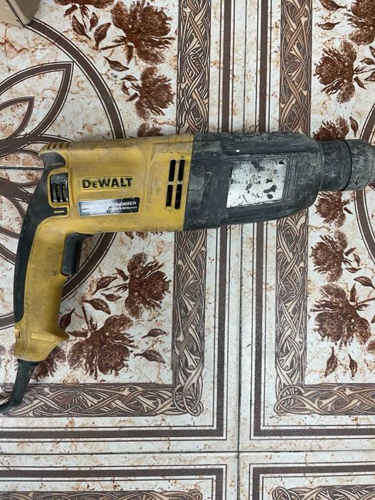 Перфоратор Dewalt (Карабулак) лот 743739