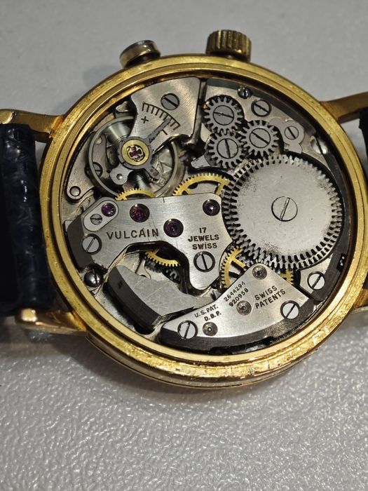 VULCAIN cricket calendar alarma