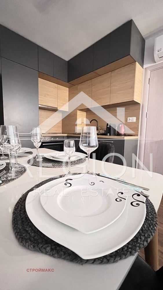 Дава се под наем Тристаен апартамент в Варна, Операта - 80 кв.м за 600 € - Снимка #6