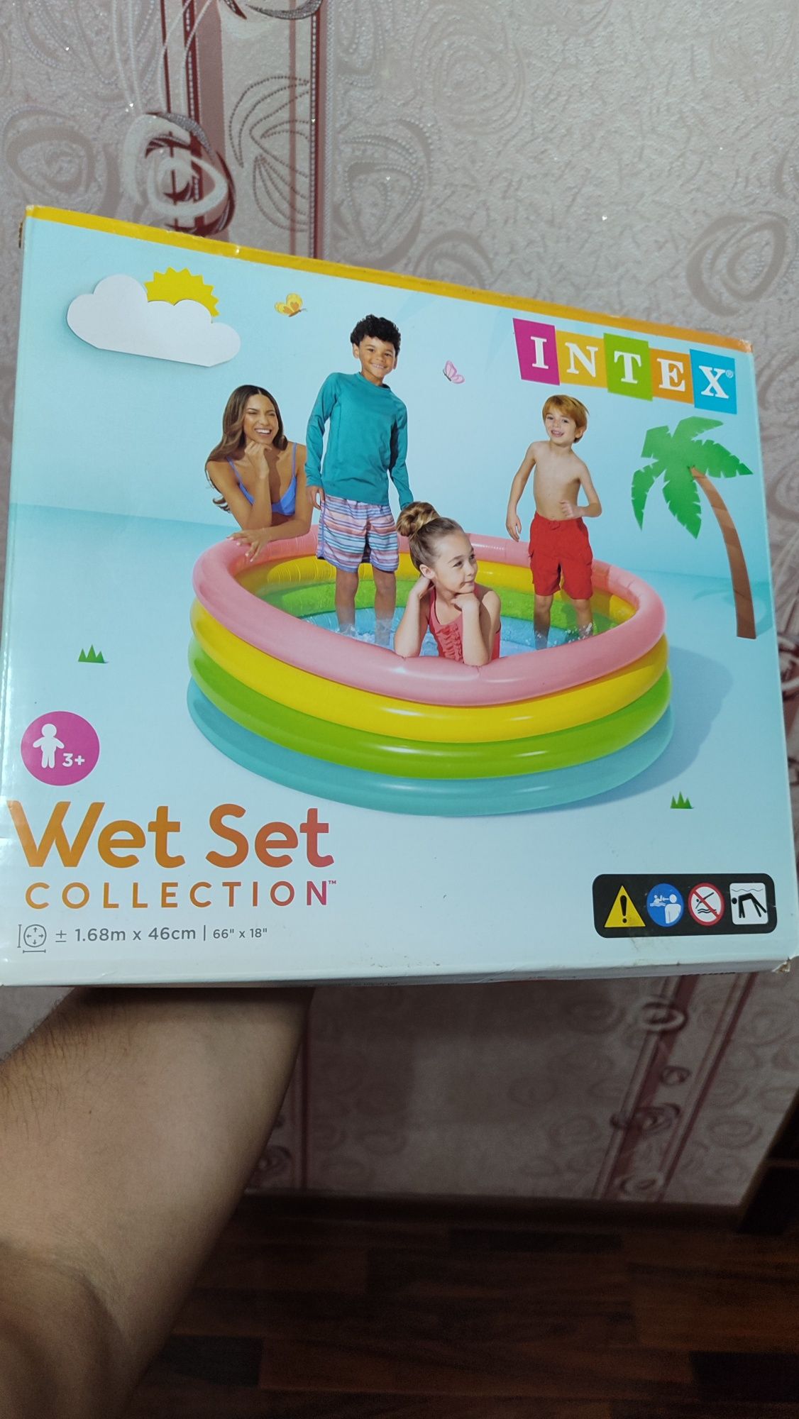 Продам бассейн intex