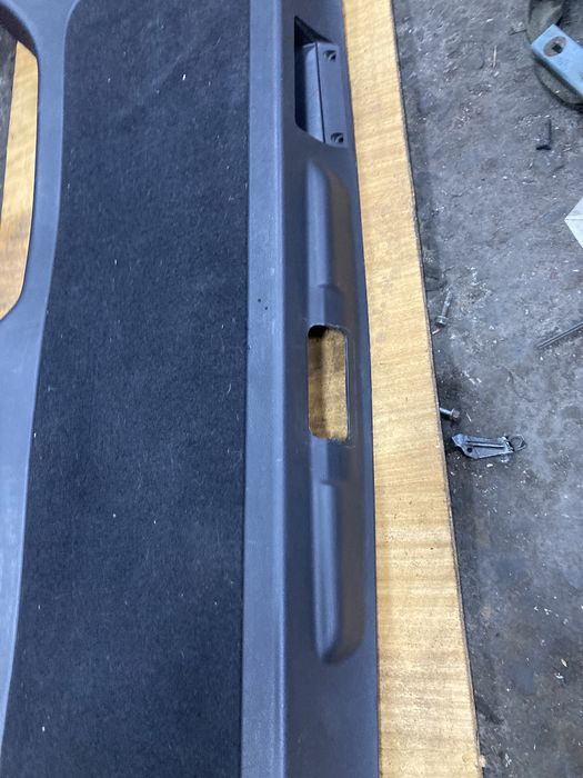 Range rover sport 2012година Вътрешна кора багажник