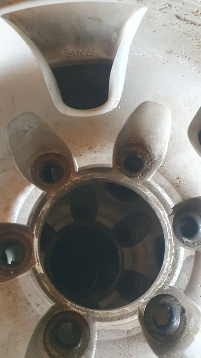 Продам 4 литых диско размер 15 не дорого