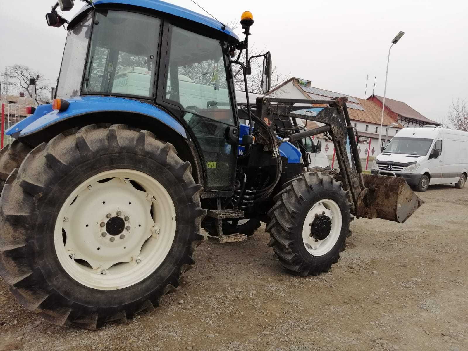 Tractor new holland dt 95