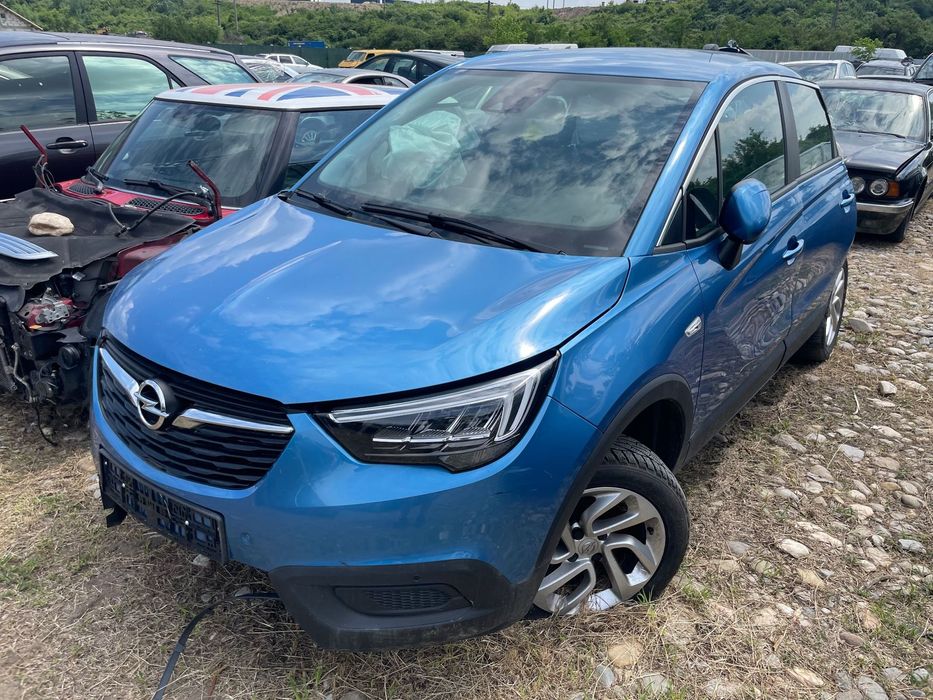 Dezmembrez Opel crossland X 2020 motor 12 benzină turbo 96kw cod HN05 cutie manuală climă faruri led matrix crosland