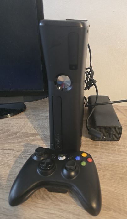 Xbox 360 modat plus 1 gamepad