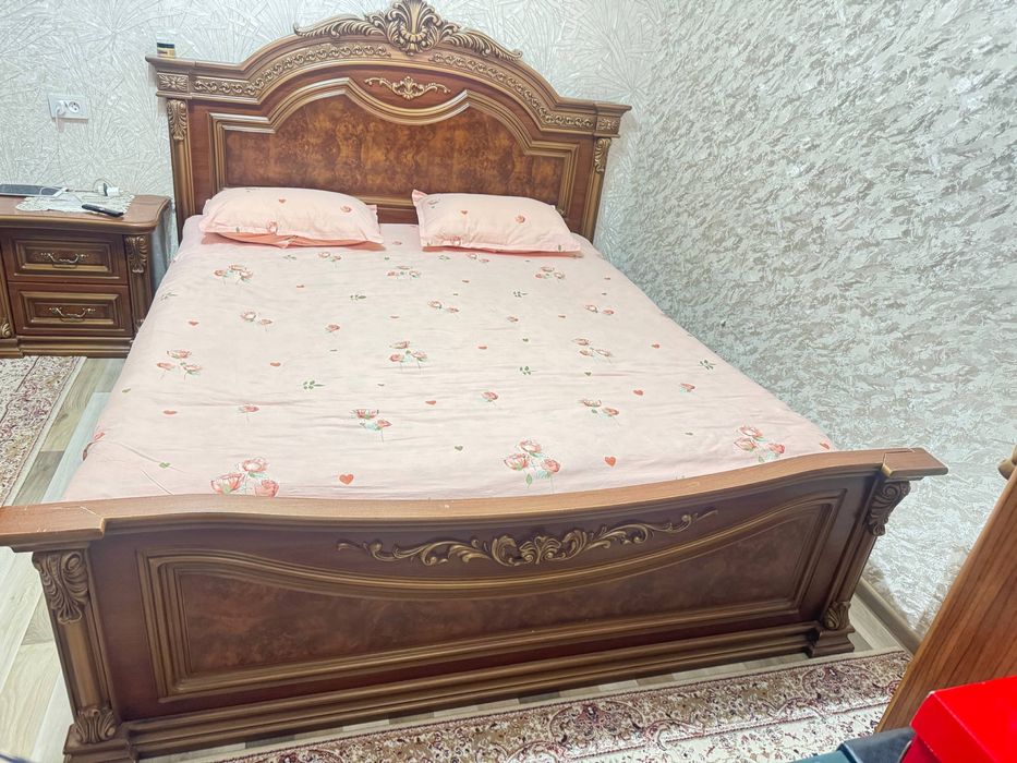 Комплект мебеллар сотилади