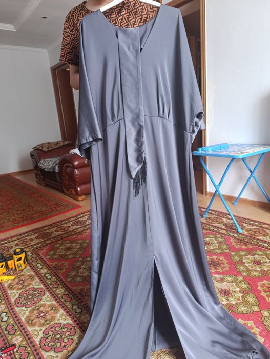 Продам новое платье