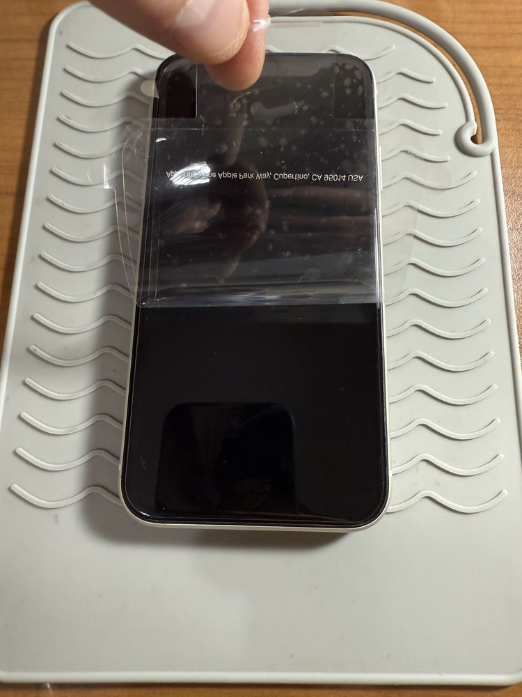 Продам iPhone 11