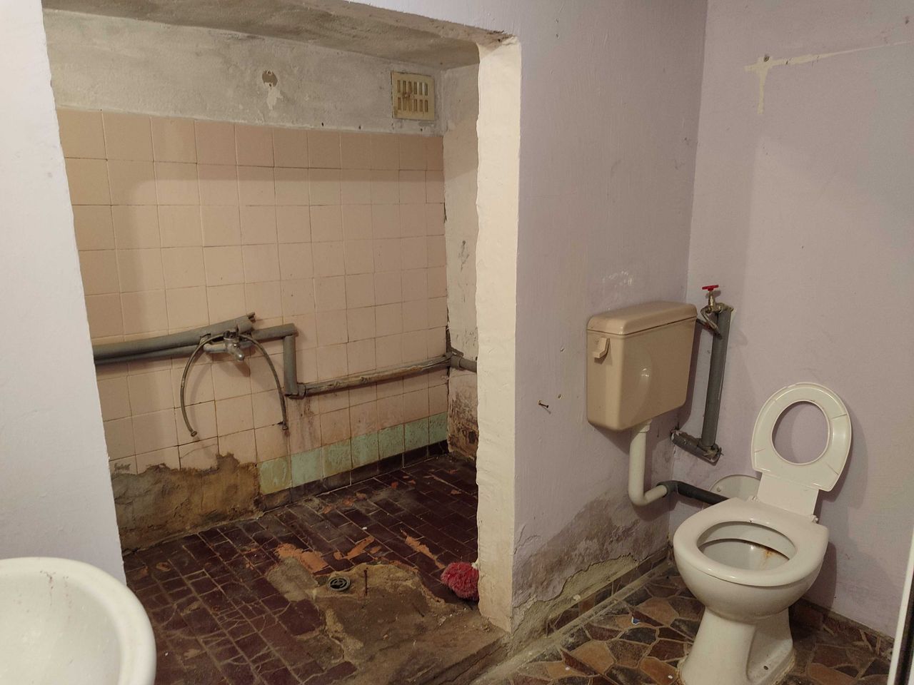 Продава се Къща в с. Люляково, Област Добрич - 110 кв.м за 199 €/кв.м - Снимка #13