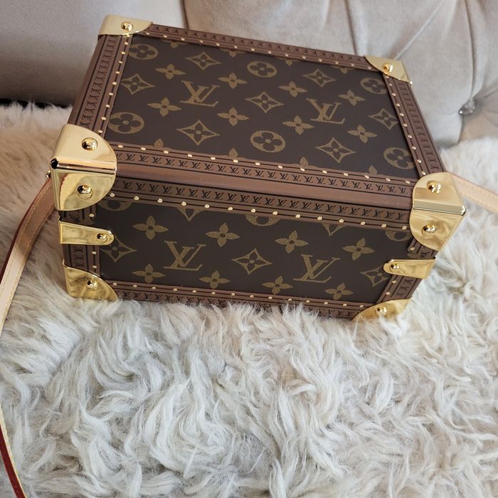 Louis Vuitton trunk дамска чанта