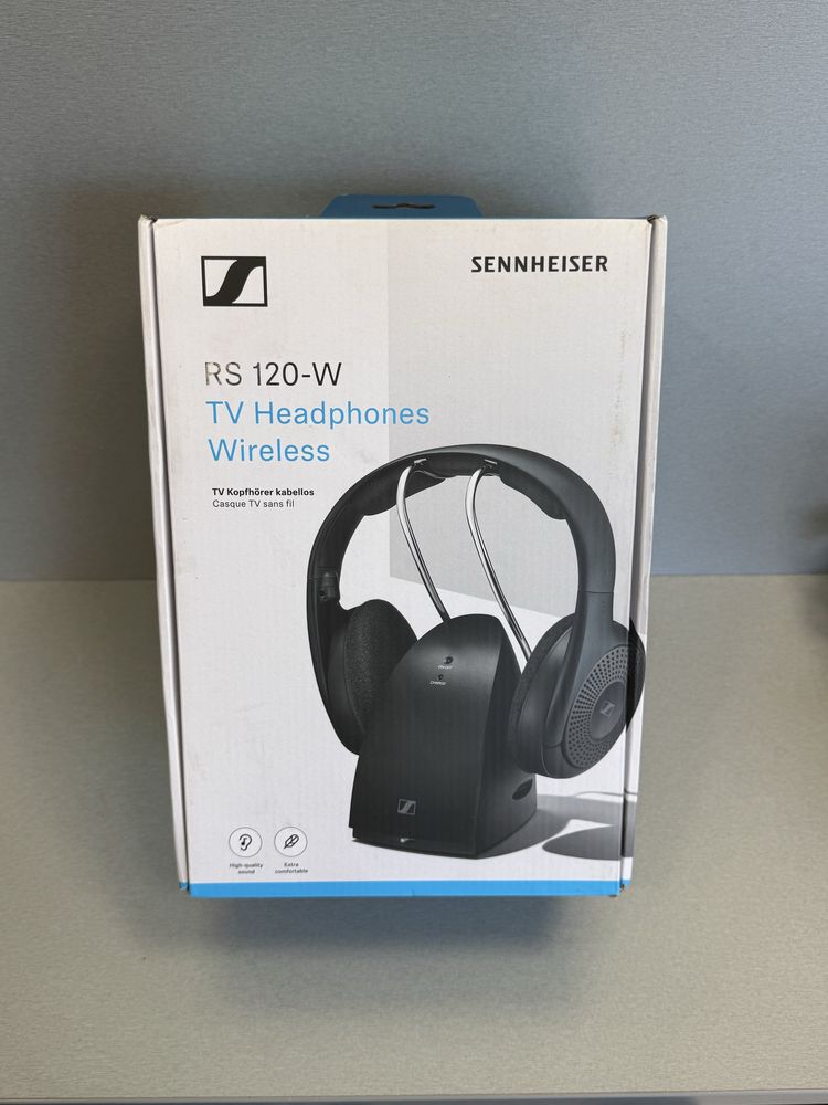 Продавам безжична система Sennheiser RS 120