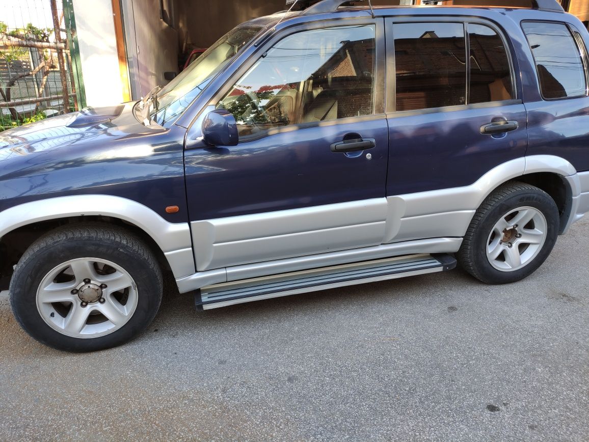 Степенки Suzuki Grand Vitara