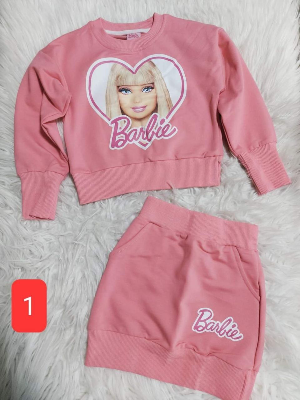 Compleuri Barbie pentru fetite