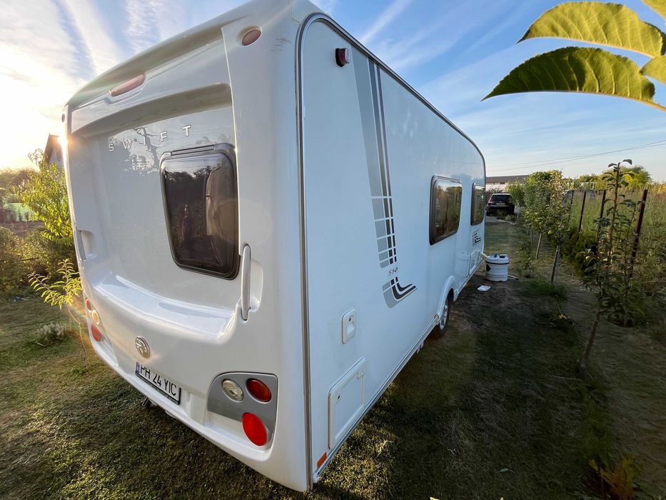 Rulota Swift Challenger 2008 2 zone Off Camping Cabina Dus Acumulator