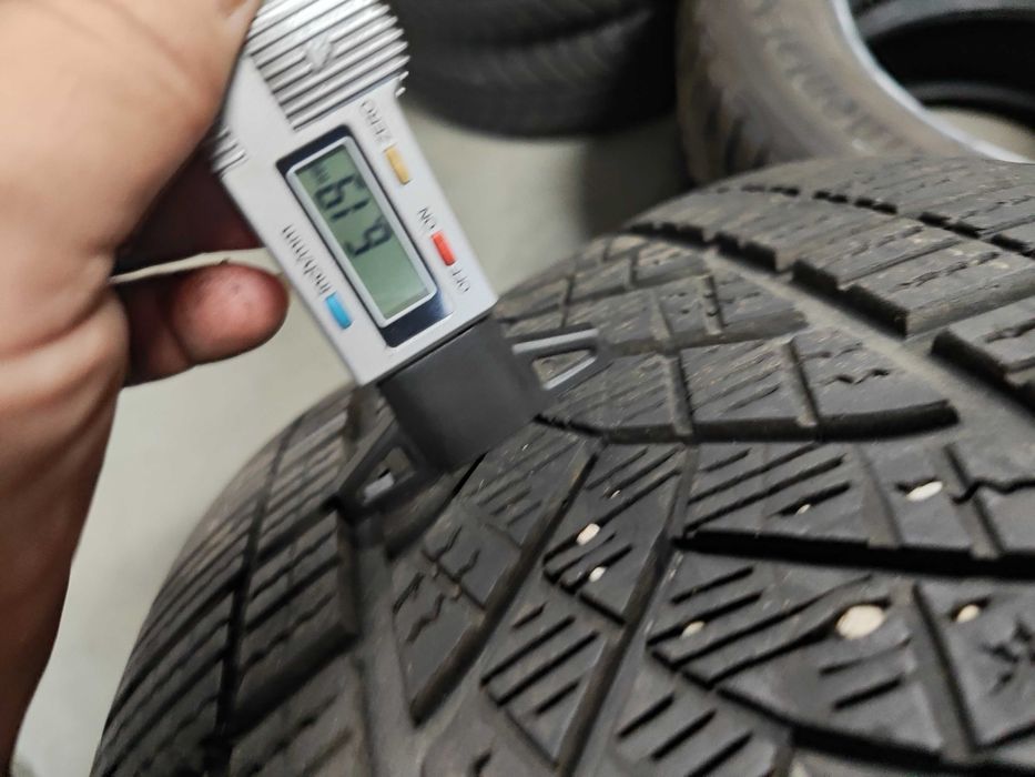 4бр.зимни гуми 255/50/21 Goodyear