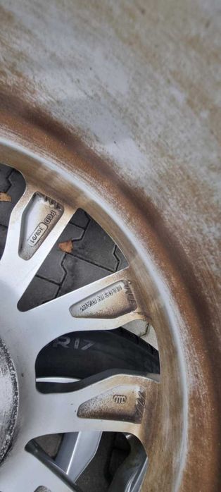 Продавам 4 броя нови алуминиеви джанти с зимни гуми 225.55.17