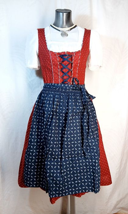Dirndl Nr 36, Rochie bavareza  Oktoberfest sarafan rochie tiroleza