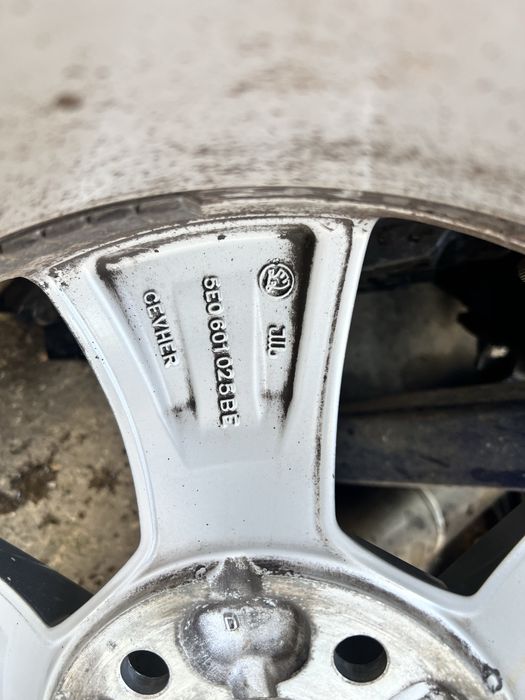 Janta aliaj 16" roata Skoda Octavia 3