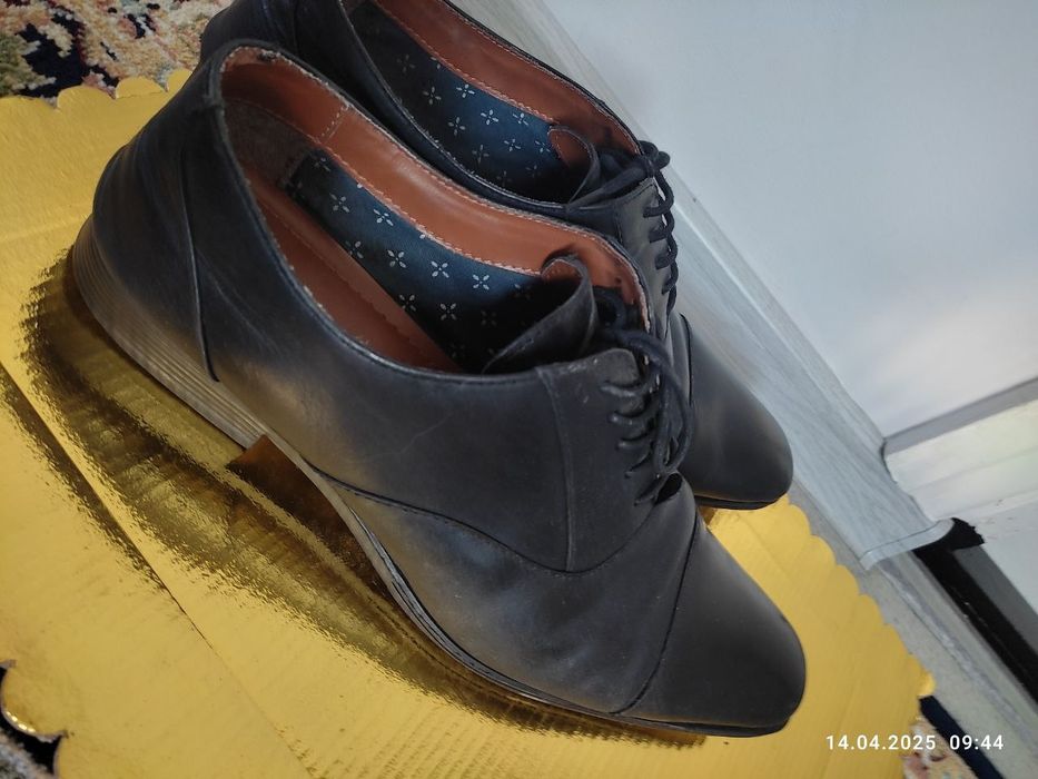 Мужские туфли чёрные в отличном састоянии